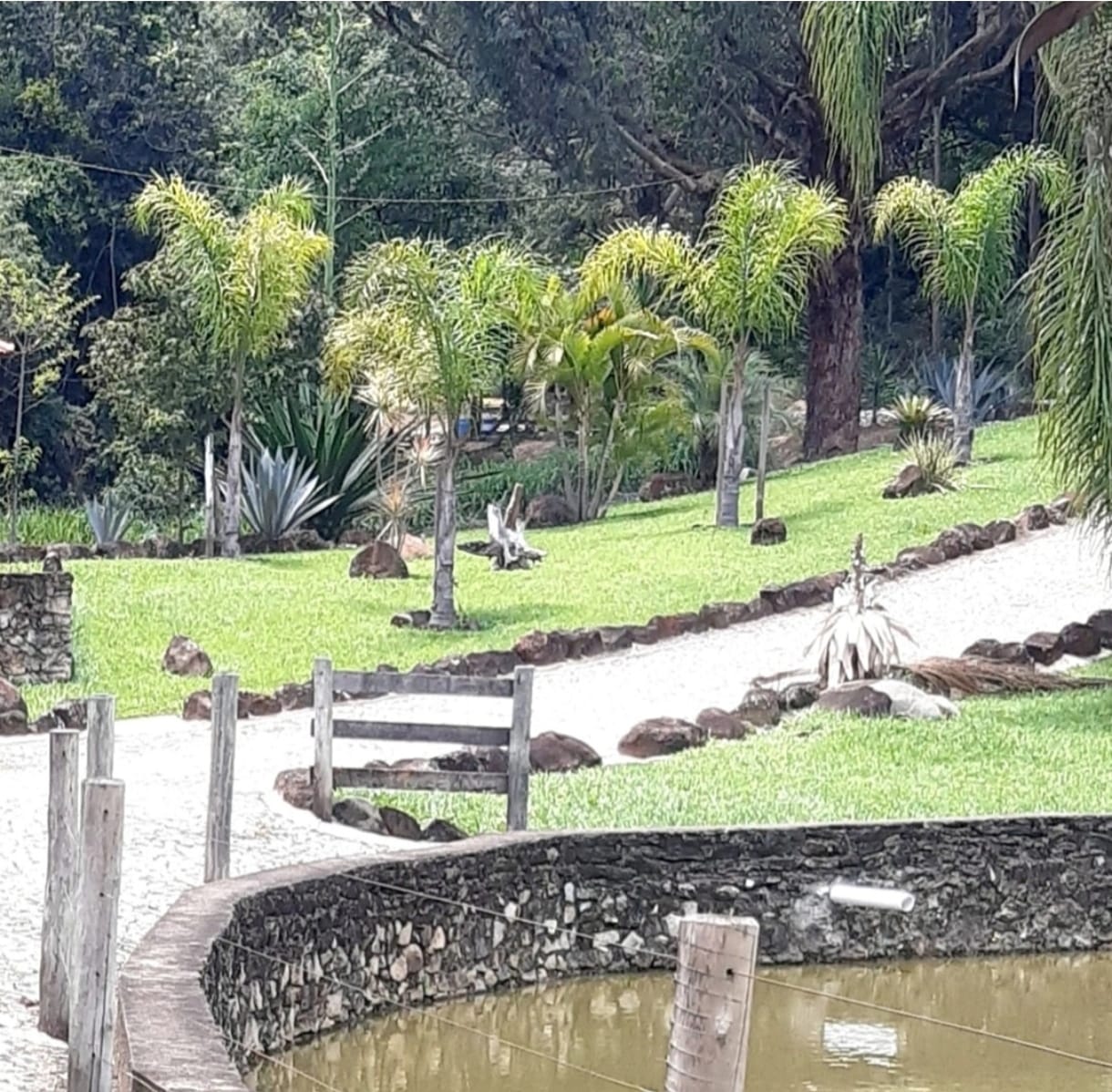 Jardim e paisagismo da Fazenda Tombador
